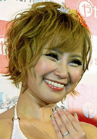 婚約解消に至った理由を明かした浜田ブリトニー