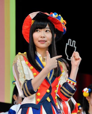 　充電プリウスの新ＣＭ発表イベントに登場した指原莉乃＝ラフォーレミュージアム六本木（撮影・園田高夫）