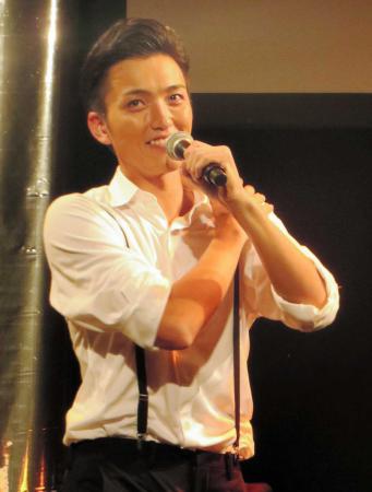 　母校の甲子園出場が決まったＳＯＬＩＤＥＭＯの佐々木和也＝東京・渋谷