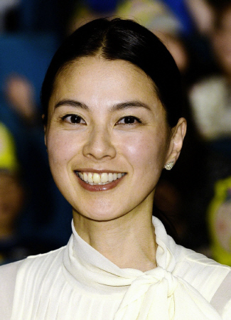 初恋の相手との対面に「緊張」の江角マキコ