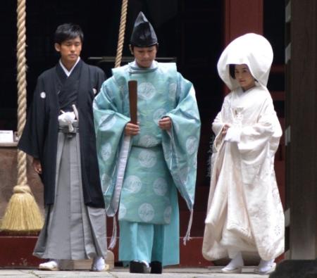 白無垢姿の関根麻里 ｋと神社で挙式 芸能 デイリースポーツ Online