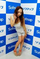 西田麻衣、外国人彼氏が欲しい？　