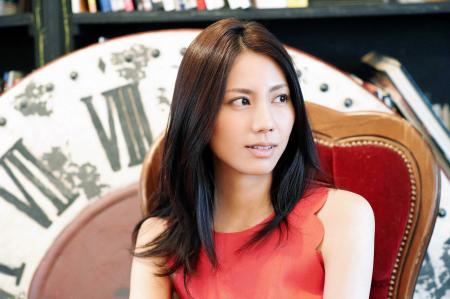 　１１月に地元大阪でライブを行う松下奈緒