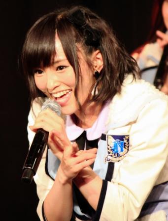 ＮＭＢ48のチームＮ公演で写真応募を呼びかけた山本彩＝大阪・ＮＭＢ48劇場