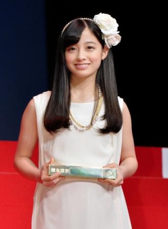 「Ｙａｈｏｏ！検索大賞２０１４」アイドル部門受賞の橋本環奈＝東京・虎ノ門ヒルズ（撮影・会津智海）