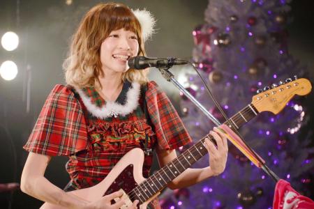 　熱唱するＳｉｌｅｎｔ　Ｓｉｒｅｎのボーカル・すぅ＝東京・恵比寿ＬＩＱＵＩＤＲＯＯＭ