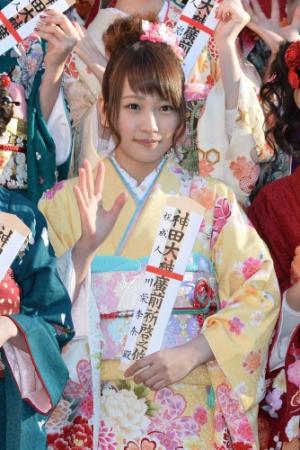 成人式を迎えたＡＫＢ４８の川栄李奈＝東京・神田明神（撮影・村中拓久）