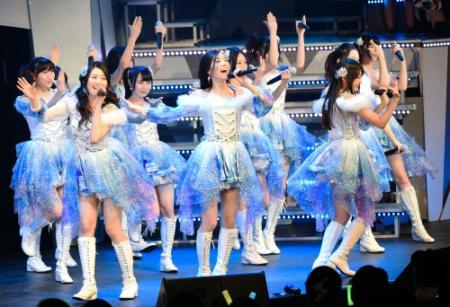 「未来とは？」を歌うＳＫＥ４８＝東京ドームシティホール（撮影・北野将市）