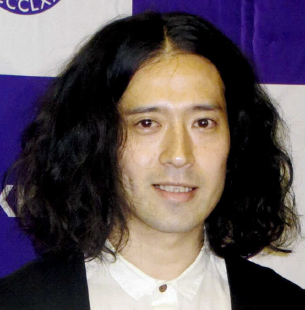 小説「火花」の初版が１５万部と発表されたお笑いコンビ・ピースの又吉直樹