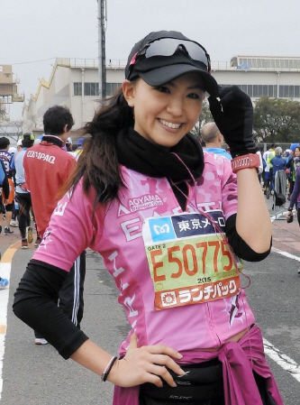 笑顔で完走を喜んだ西内ひろ