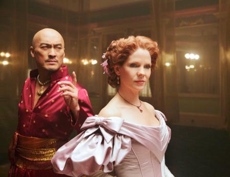 　渡辺謙（左）が主役の一人を務めるミュージカル「王様と私」（ポール・コルニック氏撮影、リンカーン・センター・シアター提供・共同）