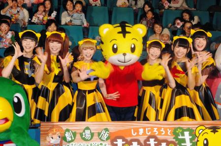 　イベントに登場した（左から）相沢梨紗、成瀬瑛美、最上もが、藤咲彩音、古川未鈴、夢眠ねむ＝東京・プリンスシネマ品川