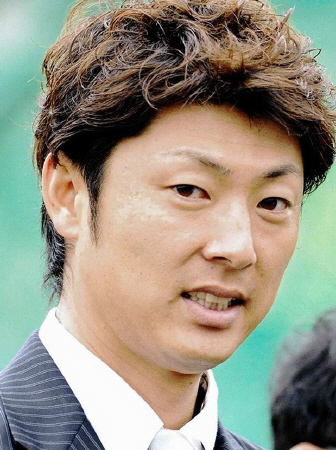 　スザンヌとの離婚を発表した斉藤和巳氏