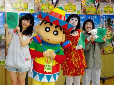 公開アフレコを行った（左から）ＨＫＴ48の指原莉乃、日本エレキテル連合＝東京・西早稲田