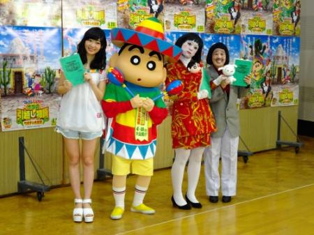 公開アフレコを行った（左から）ＨＫＴ48の指原莉乃、日本エレキテル連合＝東京・西早稲田