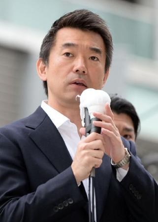 　大阪市内で街頭演説する大阪維新の会代表の橋下徹市長