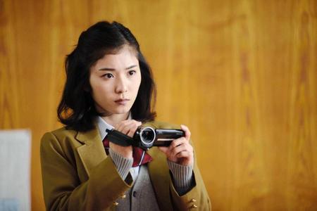 「ＳＨＥ」でドラマ初主演する松岡茉優