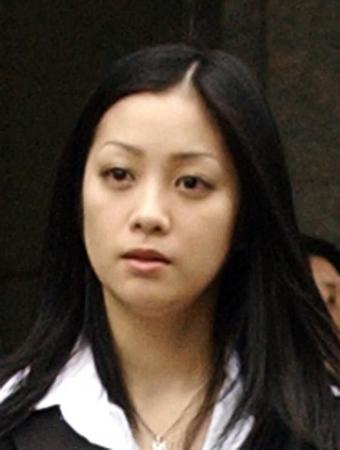 懲役２年を求刑された小向美奈子被告