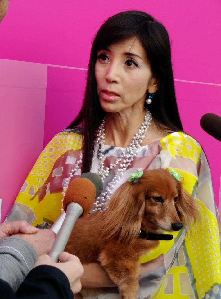 愛川欽也さんの思い出を語る川島なお美＝六本木ヒルズ