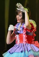 かわいらしい歌と踊りで会場を盛り上げた玉城ティナ＝新木場Ｓｔｕｄｉｏ　Ｃｏａｓｔ