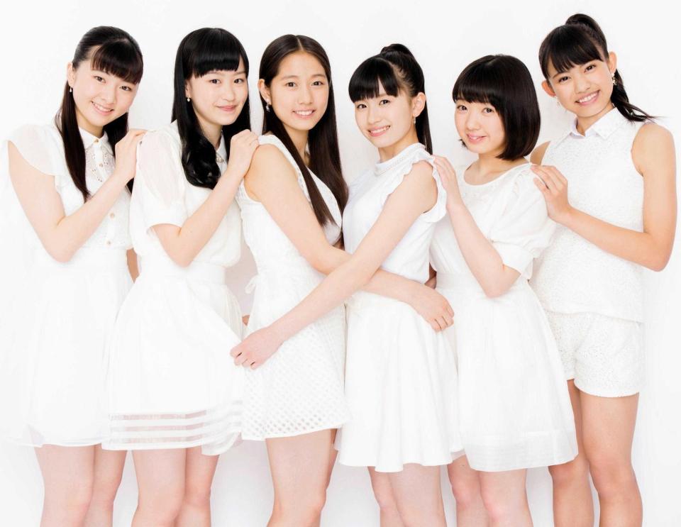　ハロプロの新ユニット「つばきファクトリー」の（左から）小片リサ、新沼希空、谷本安美、浅倉樹々、山岸理子、岸本ゆめの