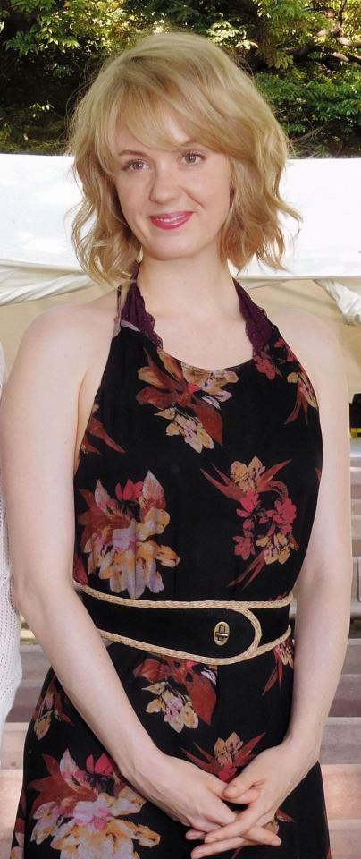 リスナー感謝イベントに出席し、生歌を披露したシャーロット・ケイト・フォックス＝東京・日比谷公園