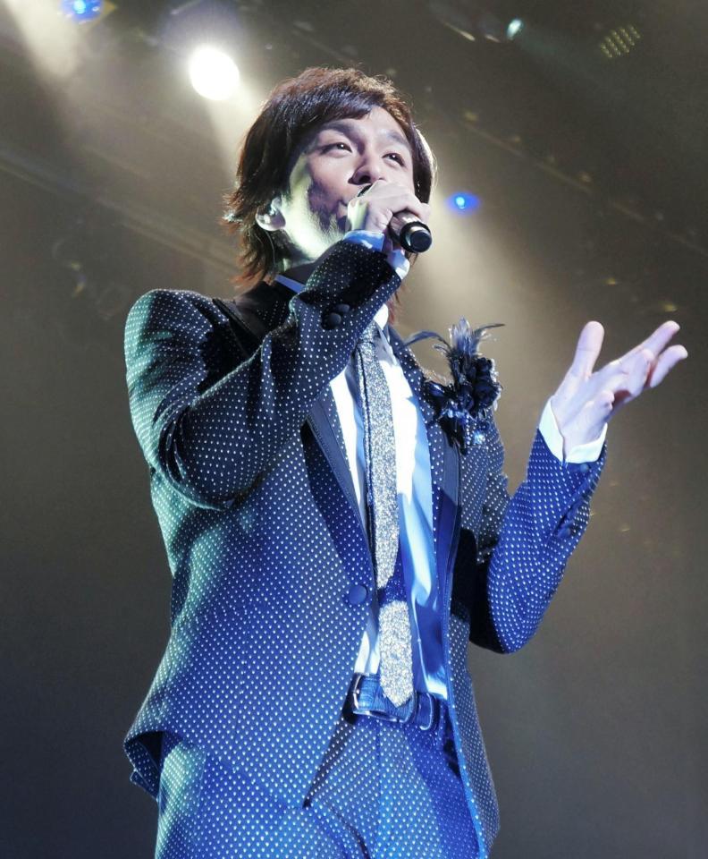 レコード会社の移籍を発表した藤澤ノリマサ＝東京国際フォーラム