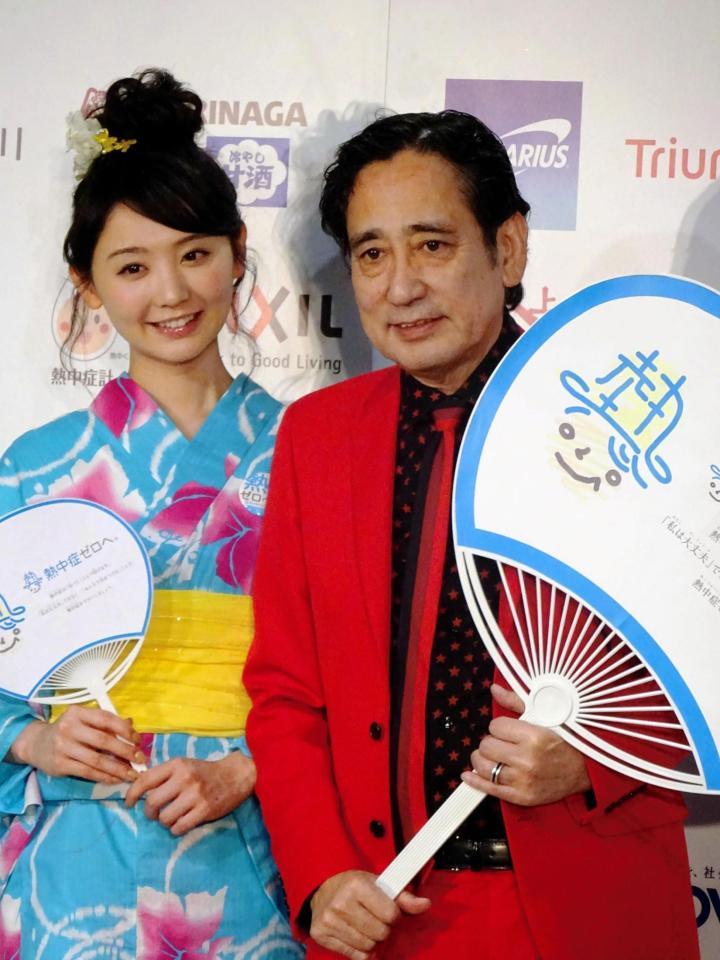 熱中症防止を呼びかけたおのののか（左）とルー大柴＝東京・赤坂