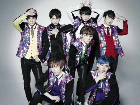 異色のスタイルでの活動が話題の超特急