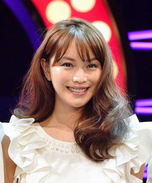 蛯原友里 結婚6年目待望の第1子妊娠/芸能/デイリースポーツ online