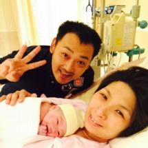 第３子女児を出産したくわばたりえ（くわばたりえ公式ブログから）