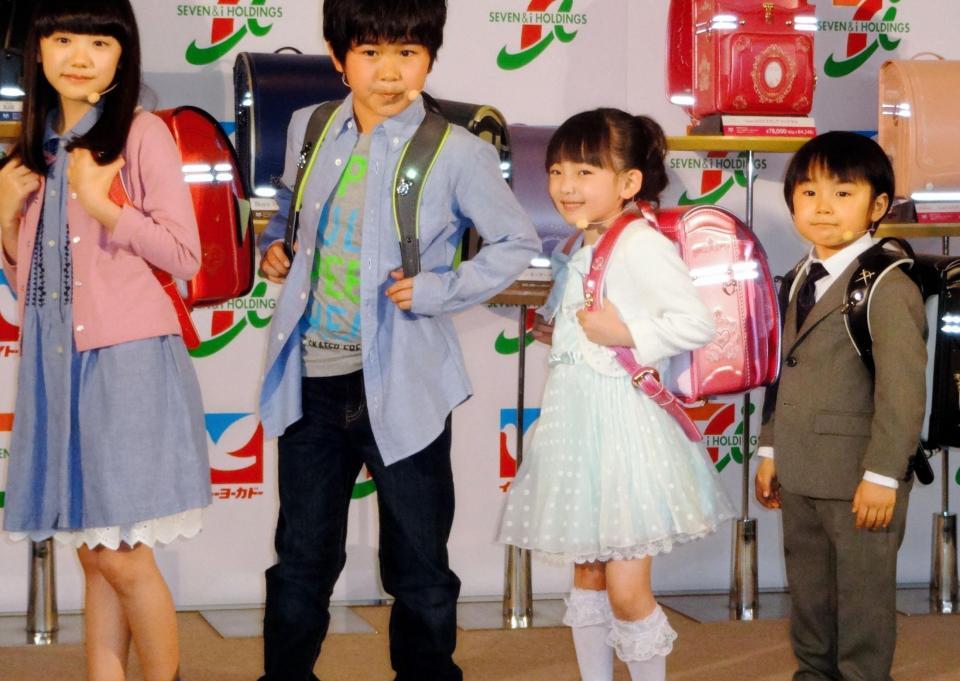 人気子役が勢揃い。（左から）芦田愛菜、鈴木福、住田萌乃、寺田心