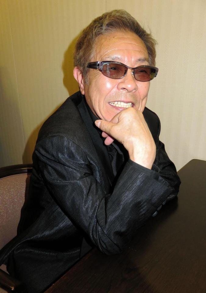 「勝ったら歌う！」とさらなる宣言した北島三郎＝東京競馬場