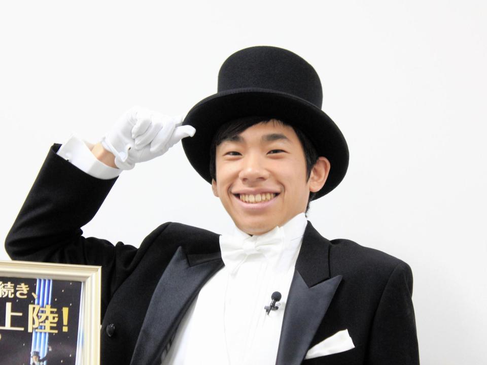 舞台「ＴＯＰ　ＨＡＴ」大阪公演の公式サポーターを務めることになった織田信成＝大阪市内