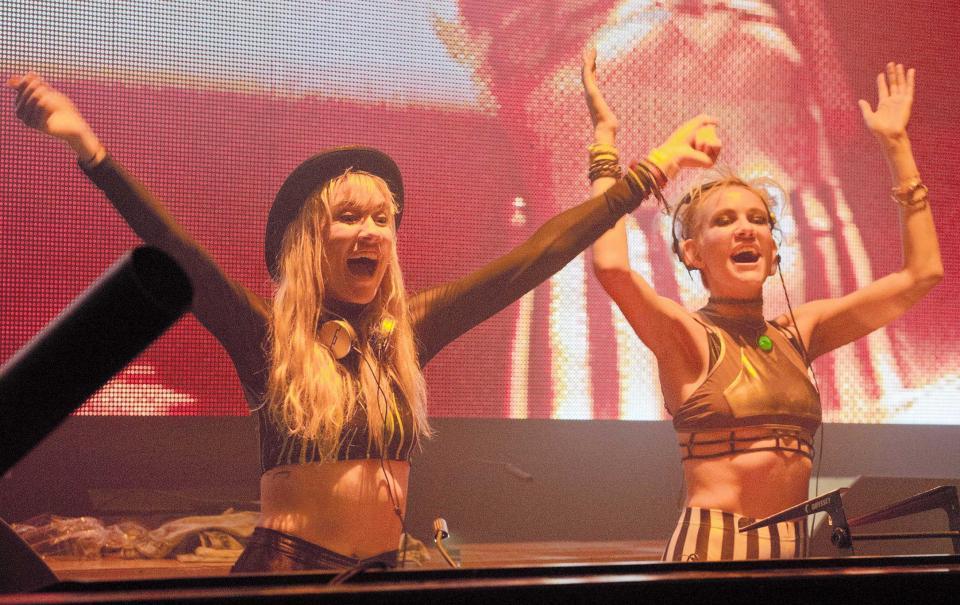 　ＮＥＲＶＯのミム（右）とリブ＝東京・新木場のａｇｅＨａ