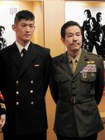 舞台初挑戦で初主演の淵上泰史（左）と田口トモロヲ＝東京・東品川