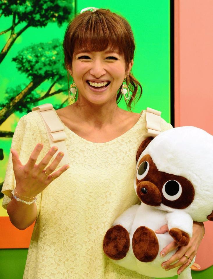 後藤真希の妊娠を喜ぶ辻希美＝スカパー東京メディアセンター