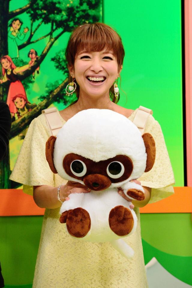 後藤真希の妊娠を喜ぶ辻希美＝スカパー東京メディアセンター（撮影・三好信也）