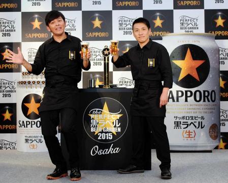 　一日店長として登場したますだおかだ＝大阪・西梅田スクエア