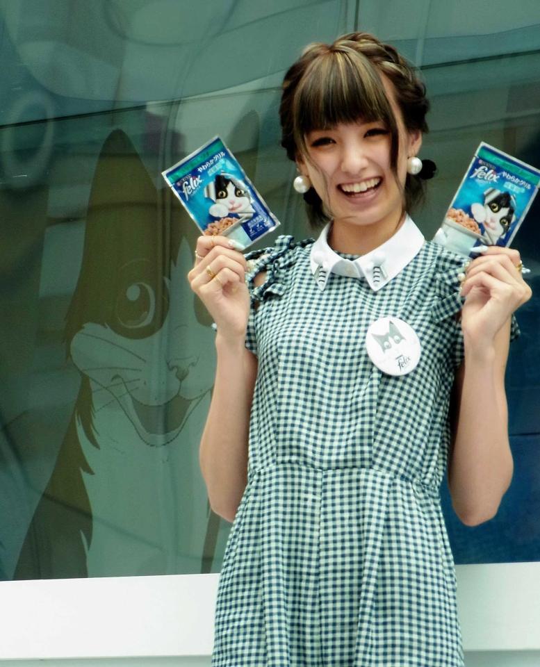 　キャットフード「フィリックス」の日本初上陸イベントに登場した南明奈