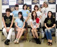 意気込みを語った（前列左から）宮野真守、水樹奈々、森口博子、高橋祥子、（後列左から）「ゆいかおり」の小倉唯、石原夏織、「ａｎｇｅｌａ」のａｔｓｕｋｏ、ＫＡＴＳＵ＝さいたまスーパーアリーナ