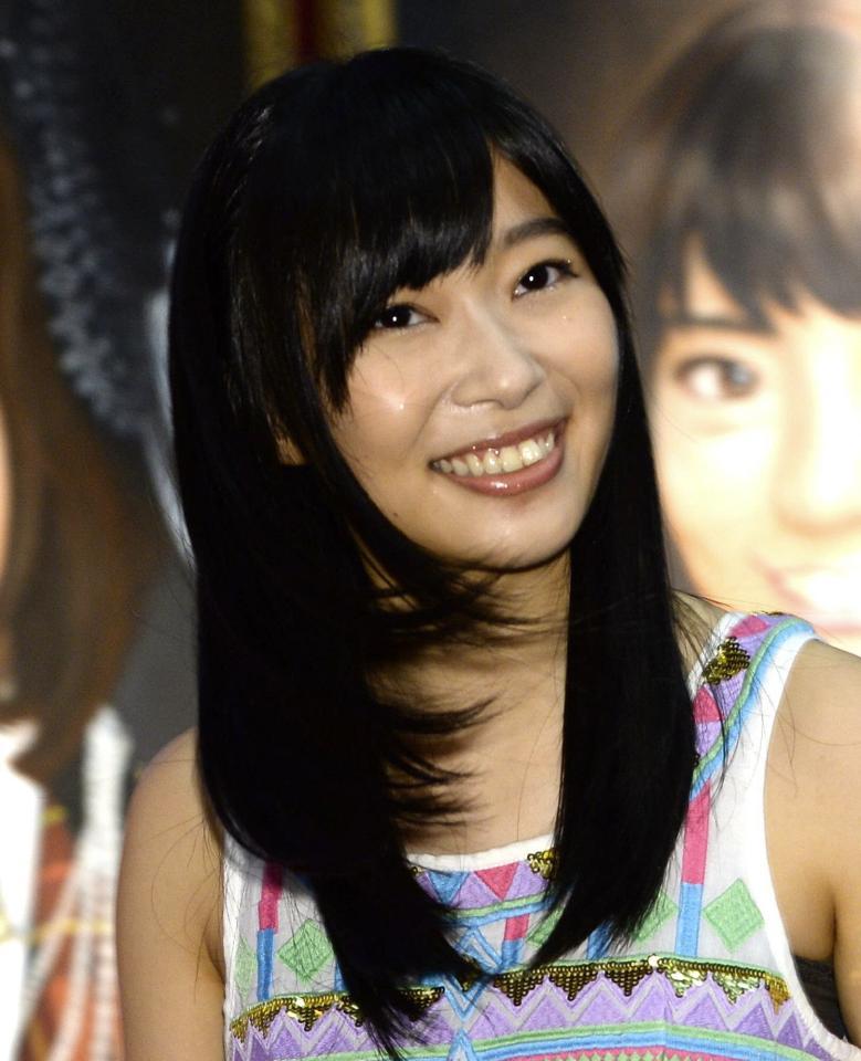 水着公約のＴＶ放送決定を報告した指原莉乃