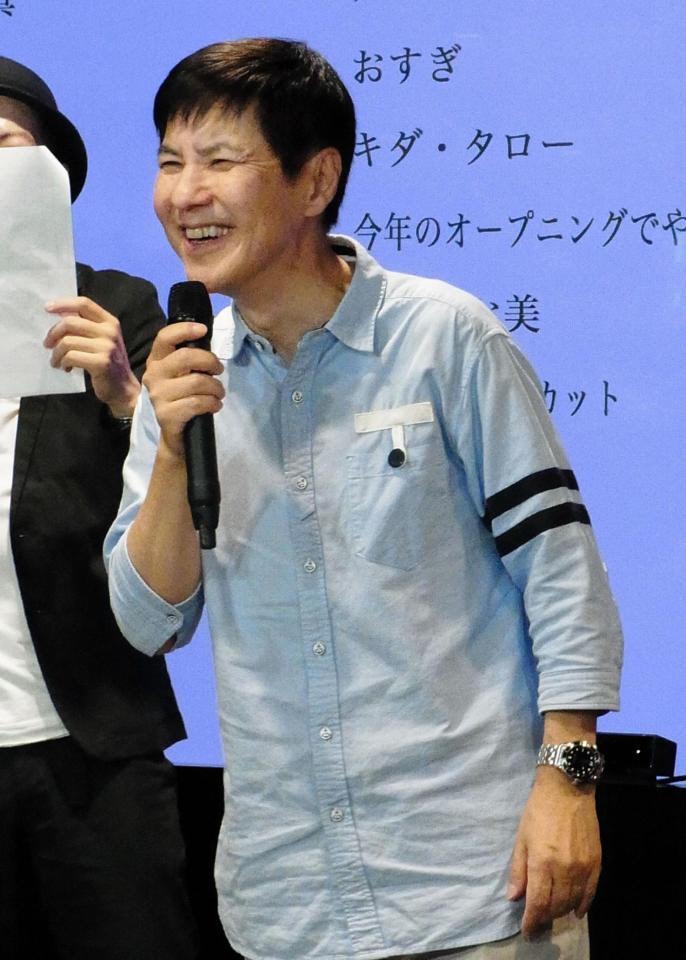 　藤岡弘、のモノマネをする関根勤＝東京スカイツリー