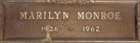 　競売に掛けられたマリリン・モンローの墓標