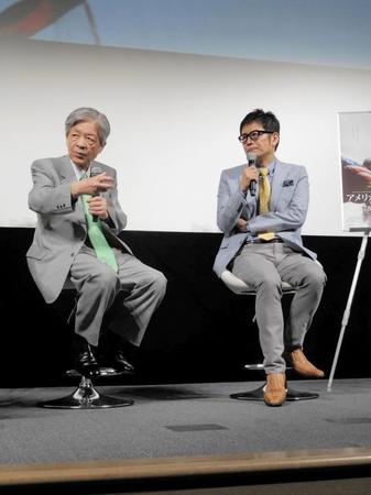 トークイベントを行った田原総一朗氏（左）と名越康文氏＝東京・汐留