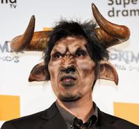 特殊メークで登場した篠原信一＝東京・汐留（撮影・村中拓久）