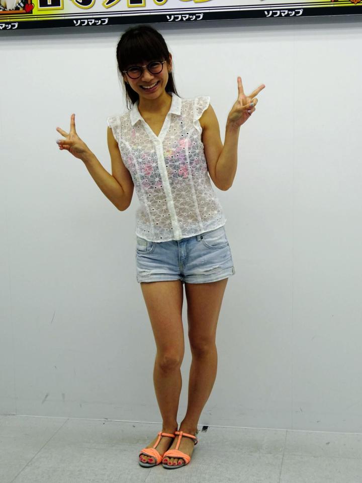 ラスト写真集をＰＲした時東ぁみ＝東京・秋葉原