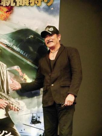 映画「ビッグゲーム　大統領と少年ハンター」の公開イベントにサプライス登場した千葉真一＝東京・有楽町のよみうりホール