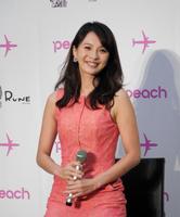 トークショーを行った舞川あいく＝東京・内幸町