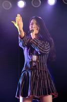 卒業公演のステージに立つ倉持明日香＝東京・秋葉原
